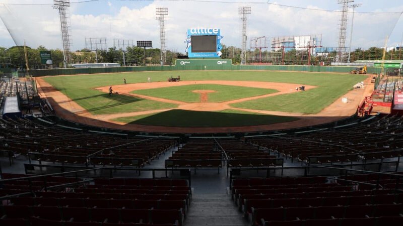 Resucita el Estadio Quisqueya