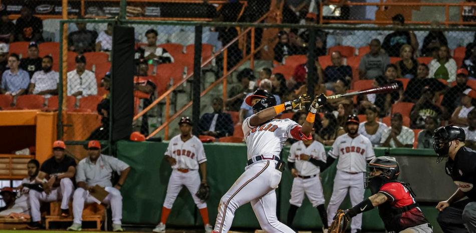 Los Toros superan a los Leones