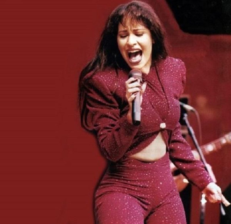 Documental revela imagen íntima de Selena, desde el archivo de su familia