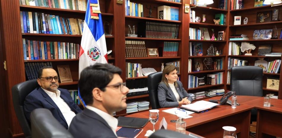 Convocan a vistas públicas a 84 postulantes a la Suprema y el Tribunal Superior Electoral