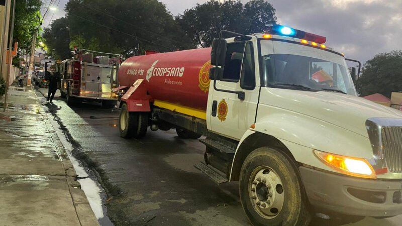 Incendio en cuartel P.N. en Santiago Rodríguez