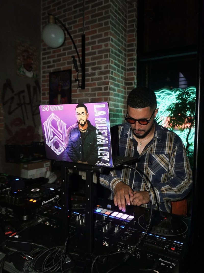 Ed Winter es señalado como miembro de red de uno de los 10 fugitivos más buscados por el FBI