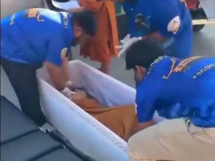 Resucita a la vida antes de ser cremada en Tailandia