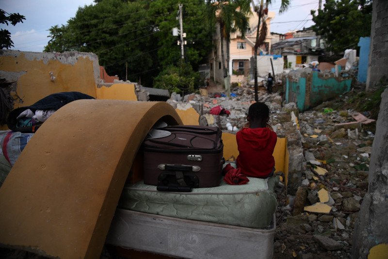 Inician desalojo para ampliar la vía República de Colombia