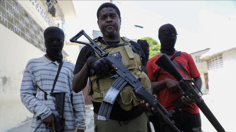 Bandas ordenan «guerra total» en Haití, desafían a EE. UU. y piden al pueblo no salir hoy de casa