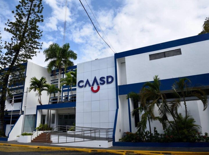 RD$1,400 millones en la red de saneamiento en barrios de SD