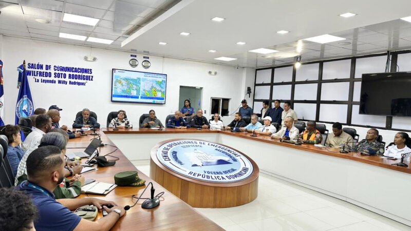 Aumentan a ocho las provincias en alerta amarilla por activa onda tropical