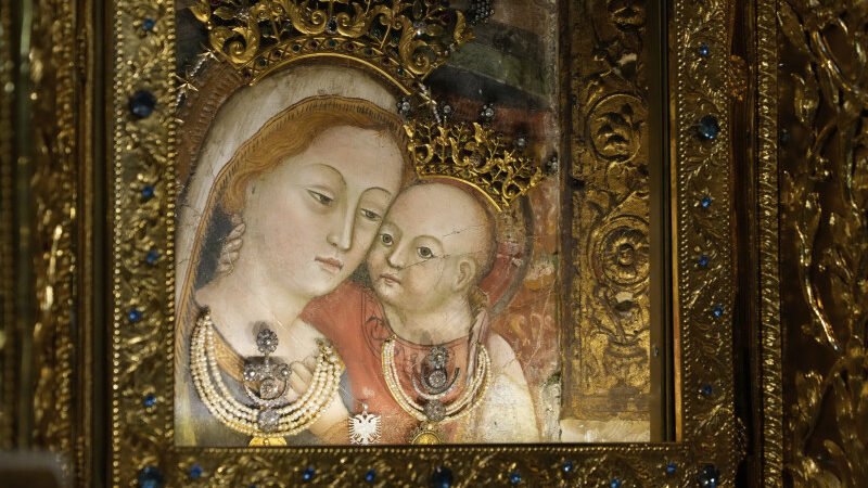 María no es «corredentora» según el Vaticano