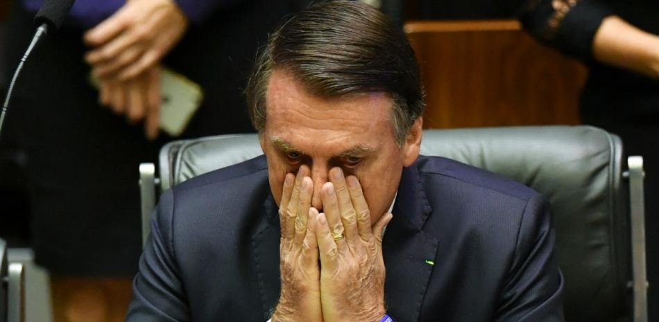 Dejan libre a  Bolsonaro para operarse en Navidad