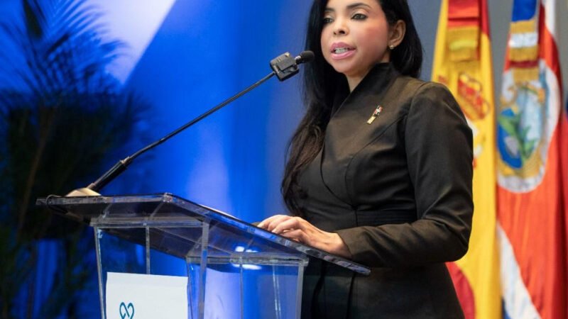 Vamos por penas contra todos