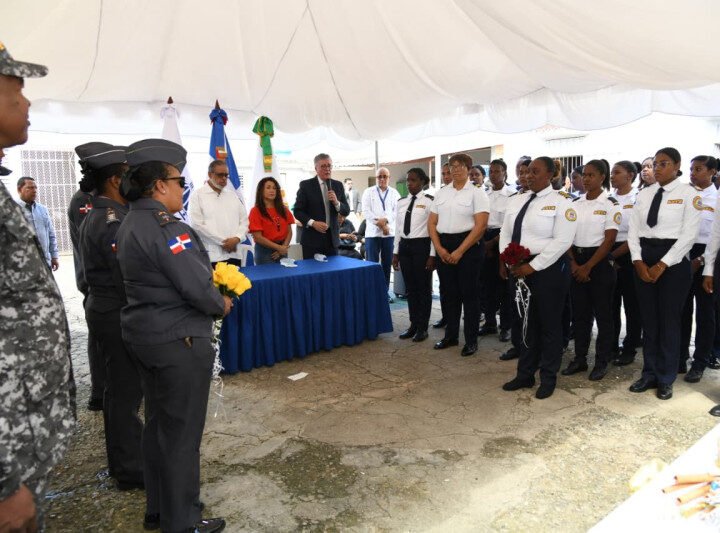 Asumen custodia de menores en Villa Consuelo