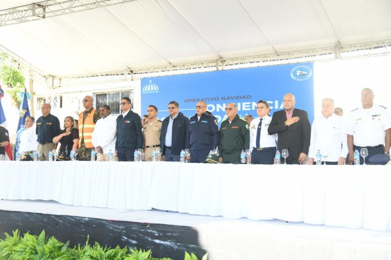 Despliegan 48 mil agentes en operativo de Navidad y Año Nuevo