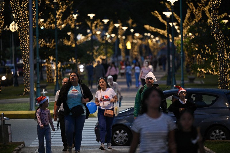 Venezuela celebra Navidad con ansiedad bajo la mira de Estados Unidos
