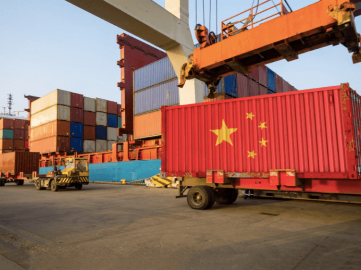 Impuestos y multas contra comercio ilegal chino