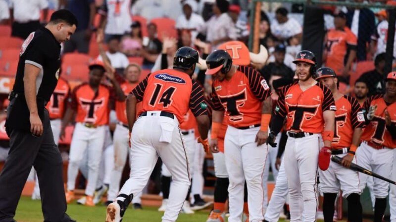 Ofensiva de los Toros se deja sentir para vencer 10-3 a las Águilas