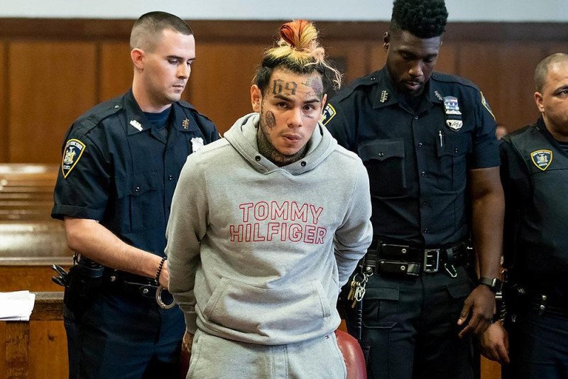 Tekashi 69 estará junto a Nicolás Maduro y Luigi Mangione en prisión