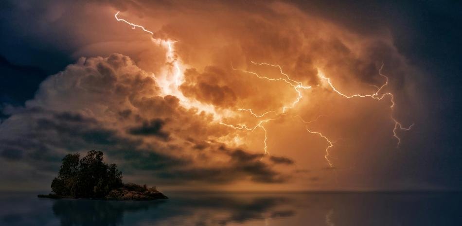 Alerta por tormenta solar que impacta hoy a la Tierra