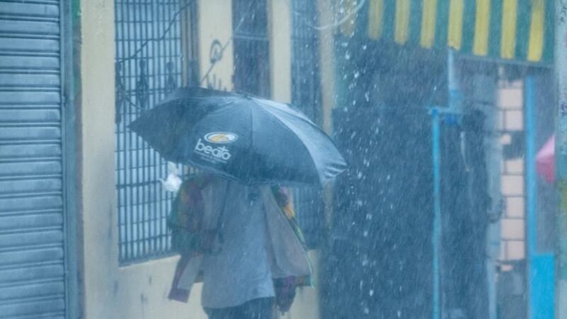 Continúan los aguaceros en 10 provincias