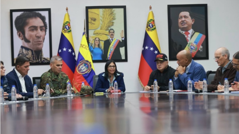 Venezuela pide a Trump relación equilibrada y respetuosa