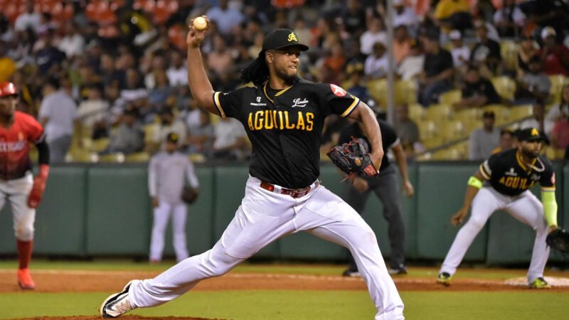 Águilas derrotan a Leones y se acercan a dos juegos