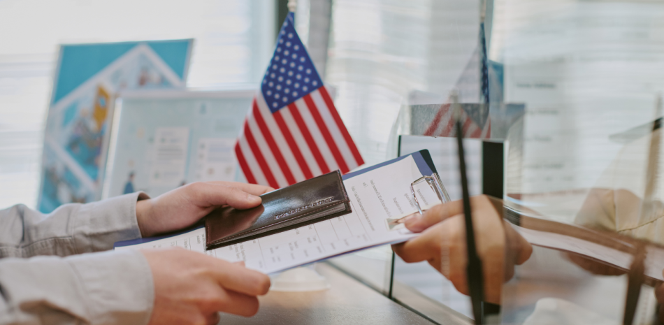 Estados Unidos pide a sus ciudadanos que no viajen o salgan «inmediatamente» de Venezuela