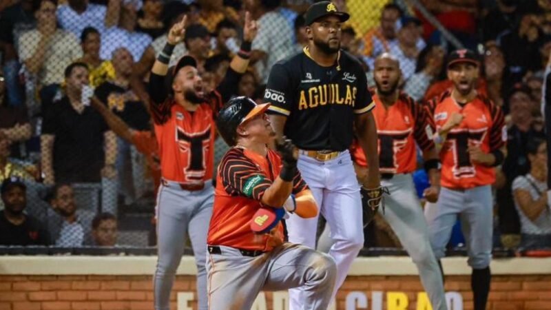 De ganar los  Toros hoy a las Águilas termina el round robin