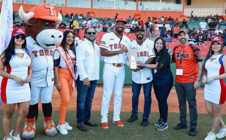 LIDOM le salvó la carrera a Eloy Jiménez quien se iba a retirar