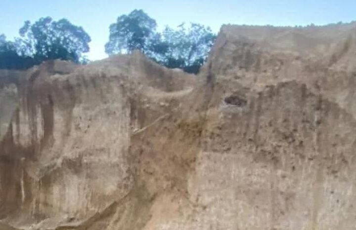 Mueren dos persona y una herida en derrumbe de mina de materiales