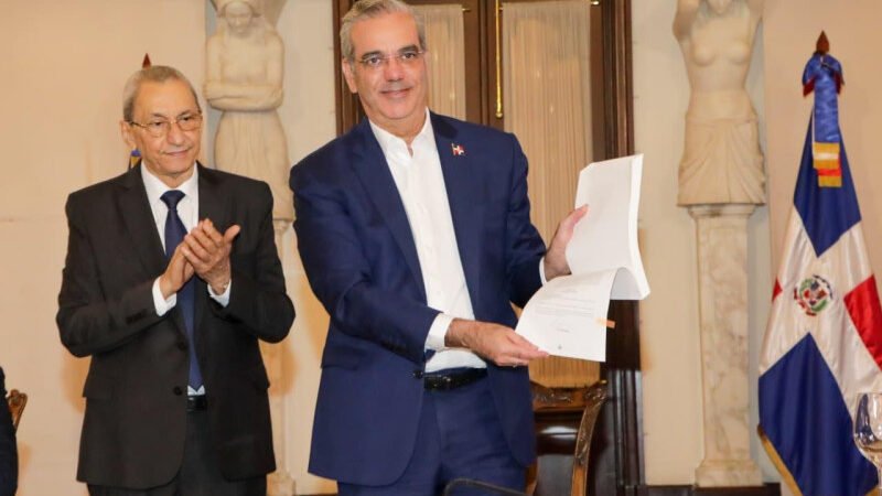 Funcionarios no participaran en empresas del Estado