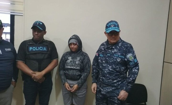 Se entrega acusada de ultimar a su hermana de 14 en SFM