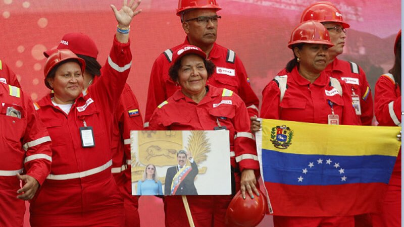 Se abre la industria petrolera por presiones