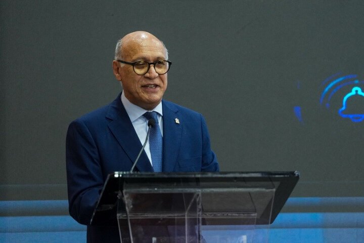 Exigen supervisar  los negocios chinos