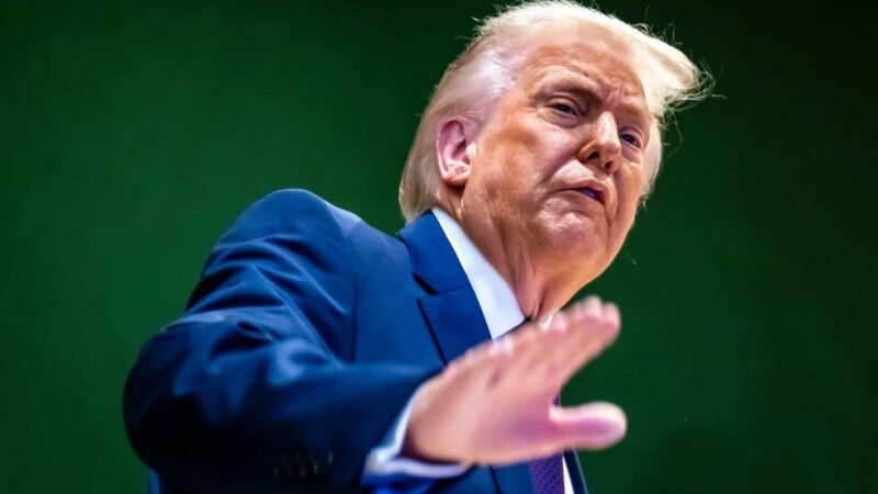 Trump ordena liberar archivos gubernamentales sobre Ovnis y vida extraterrestre