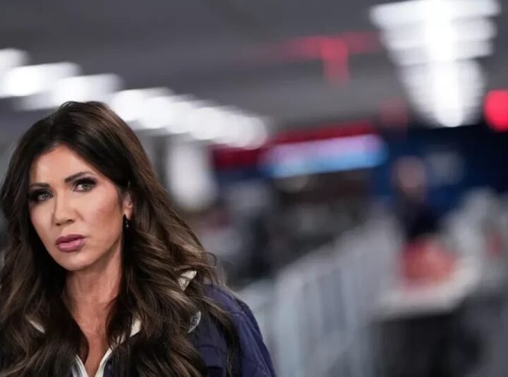 Agentes de ICE usarán cámaras corporales