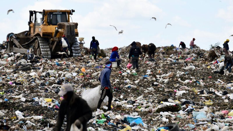 Transforman Duquesa y aun miles viven de la basura