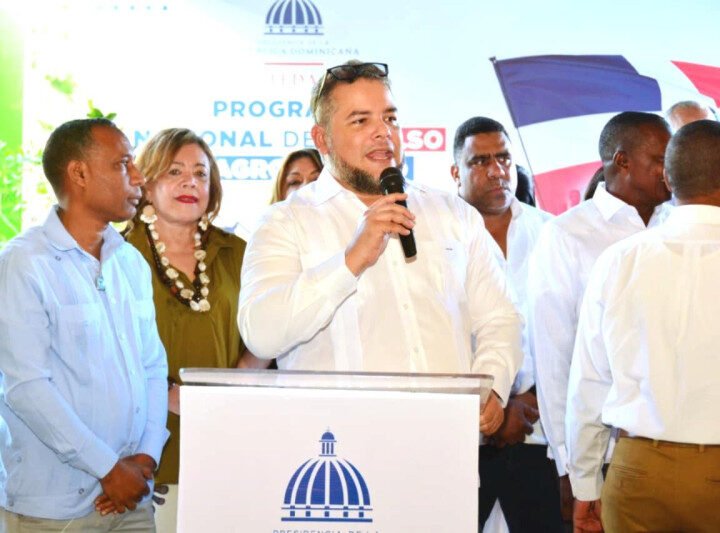 Investigan a Hecmilio Galván, director del FEDA