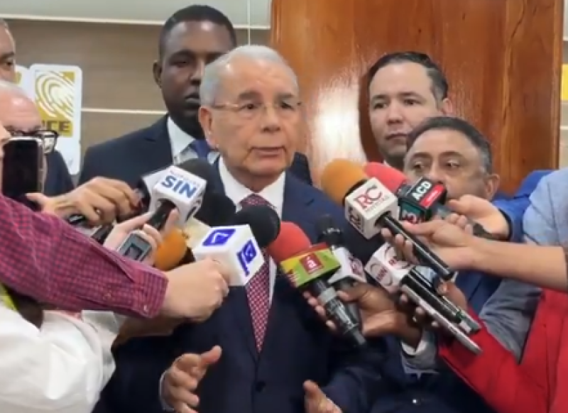 El Gobierno es sumamente lento en realización de obras