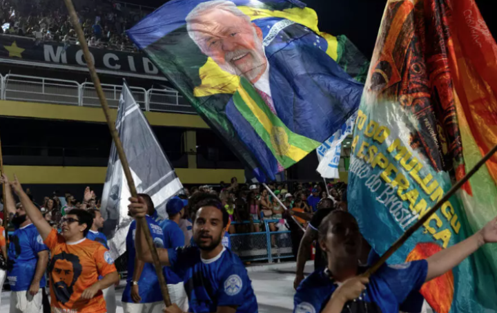 Lula  busca la reelección en octubre