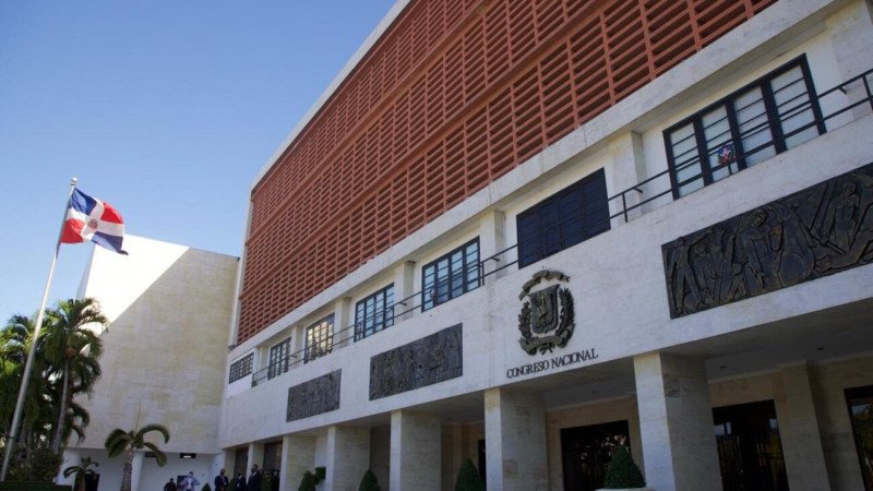 Legisladores del PRM lideran lista de ausencias en el Congreso Nacional