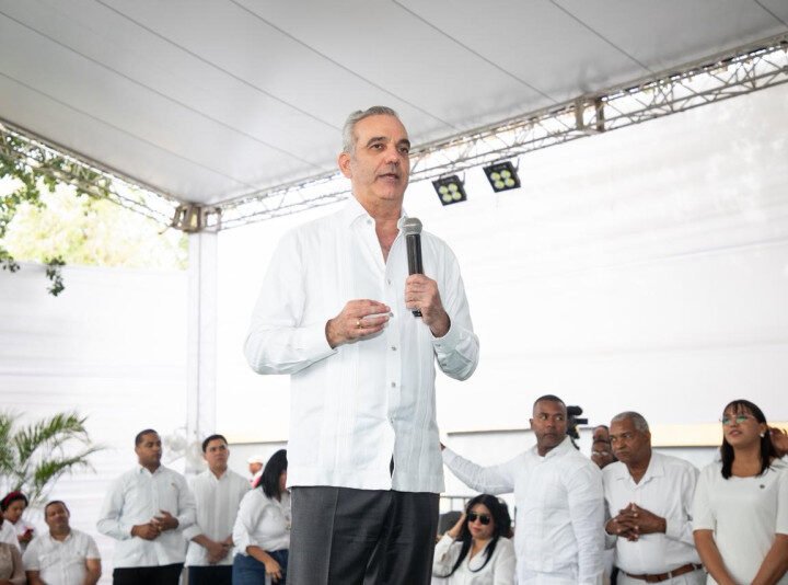 Abinader  “No le voy a pagar un centavo a nadie que se robó terrenos del Estado”