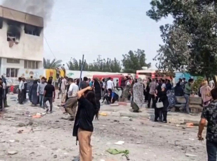 Estados Unidos e Israel atacan a Irán este sábado