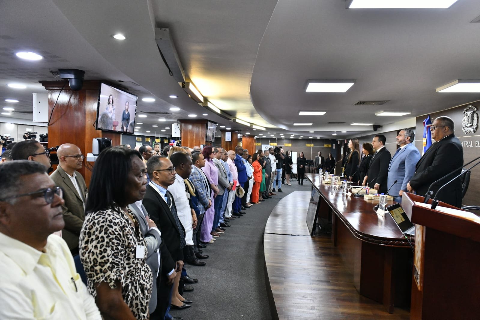 JCE presenta calendario electoral 2028 y el Libro de Resultados Electorales 2024