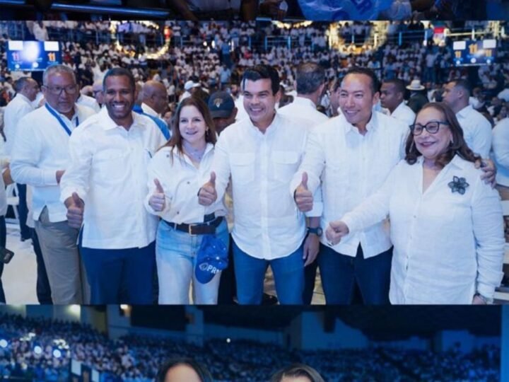 Wellington Arnaud marca presencia en el 11 aniversario del PRM