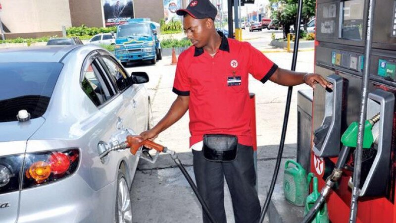 Los combustibles aumentan entre RD$ 15 y RD$ 95 en 3 semanas