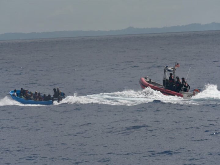 Haitianos y dominicanos son repatriados  desde Puerto Rico