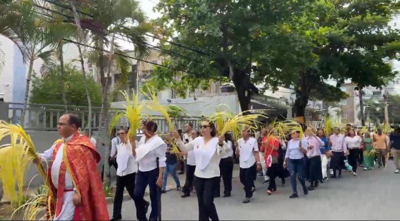 Bendito Domingo de Ramos nos protege de cosas malas