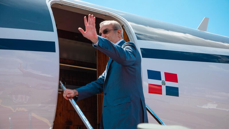 Abinader se reunirá con Emmanuel Macron