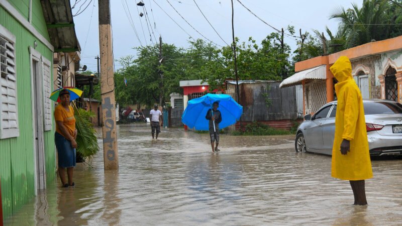 El Gran Santo Domingo y San Cristóbal en alerta amarilla por vaguada