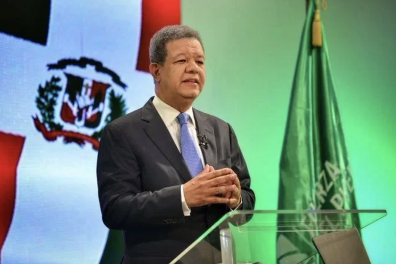 Leonel pide se hagan acuerdos con otros países  petroleros para disminuir crisis