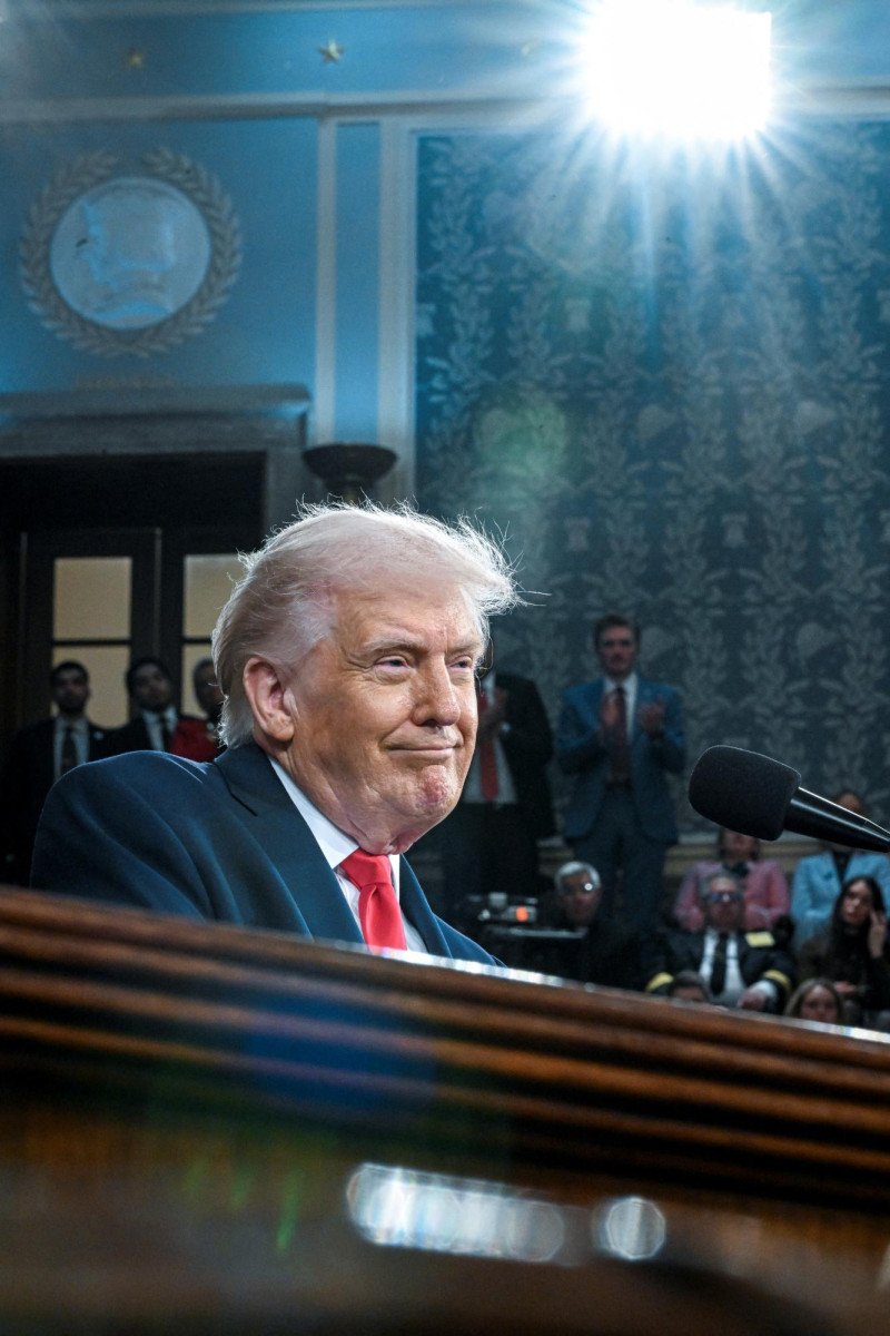 Acepta hablar con la nueva dirigencia de Irán, tras muerte de Jamenei